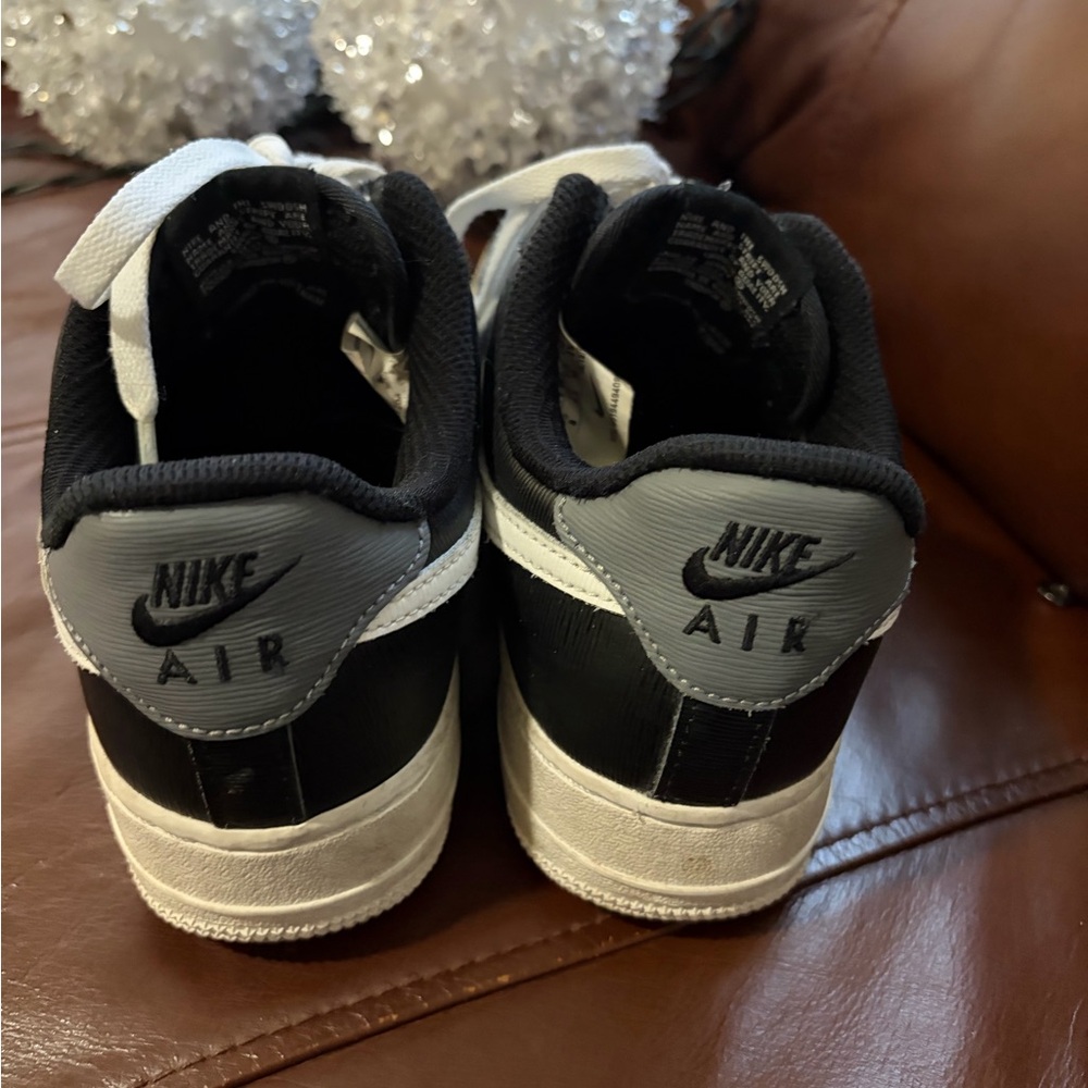 Nike Kids Black and White Sneakers